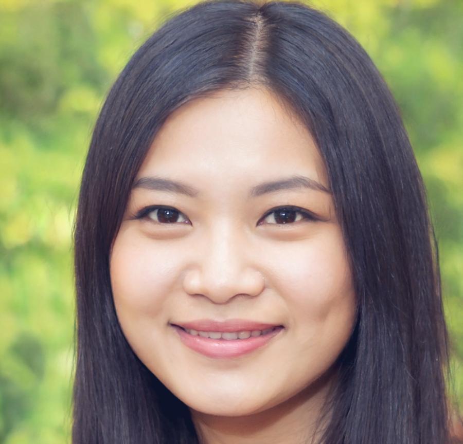 Лейла Озтюрк - специалист по адаптации программ